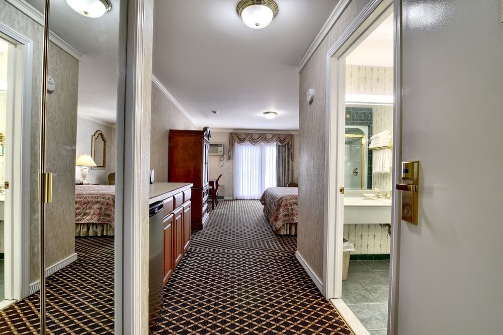 Roosevelt Inn & Suites Saratoga Springs Ballston Spa Eksteriør billede